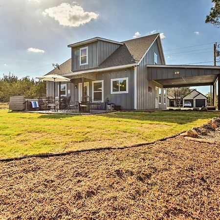 Granbury Home With Hot Tub And Furnished Patio! エクステリア 写真