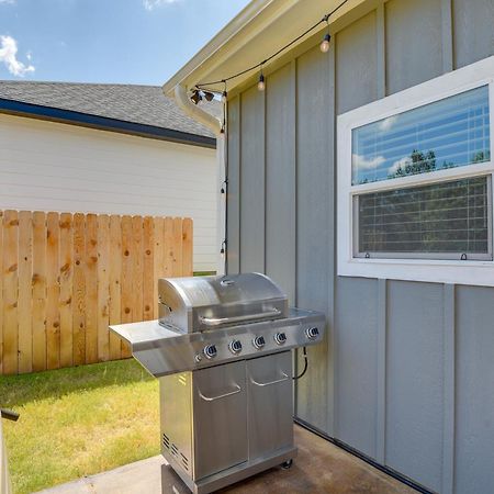 Granbury Home With Hot Tub And Furnished Patio! エクステリア 写真
