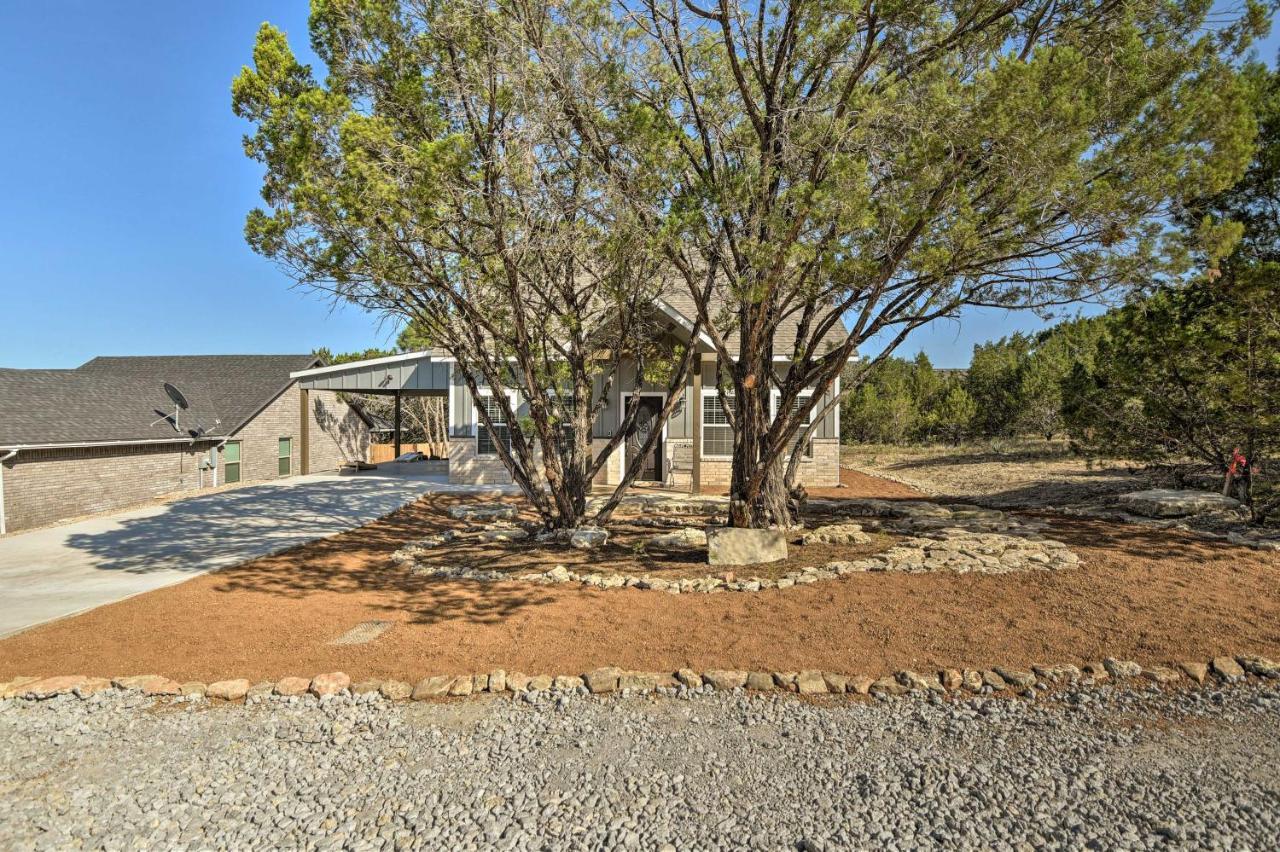 Granbury Home With Hot Tub And Furnished Patio! エクステリア 写真