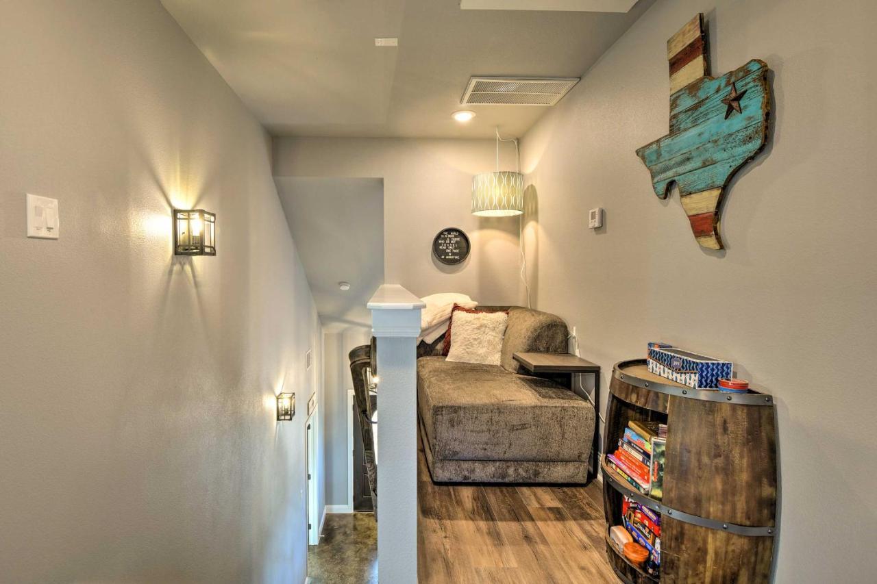 Granbury Home With Hot Tub And Furnished Patio! エクステリア 写真